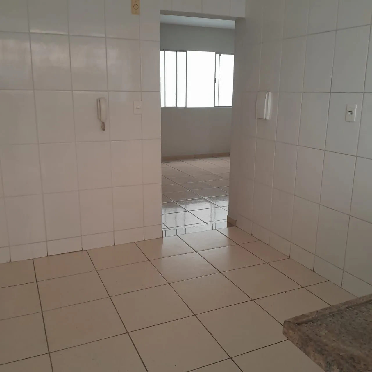 Apartamento 3/4 a 250m da universidade de Itaúna
