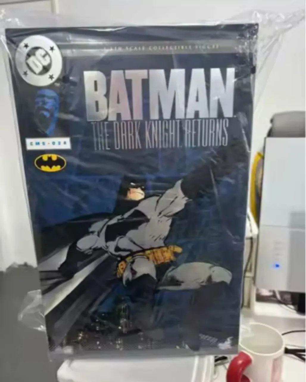Catwoman Deluxe 1/6 Batman Ninja - Star Ace Toys = Hot Toys