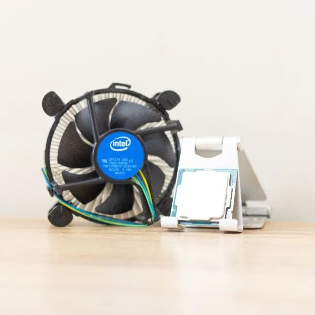 Processador Intel Core i5-10400F com cooler 64302533930498120