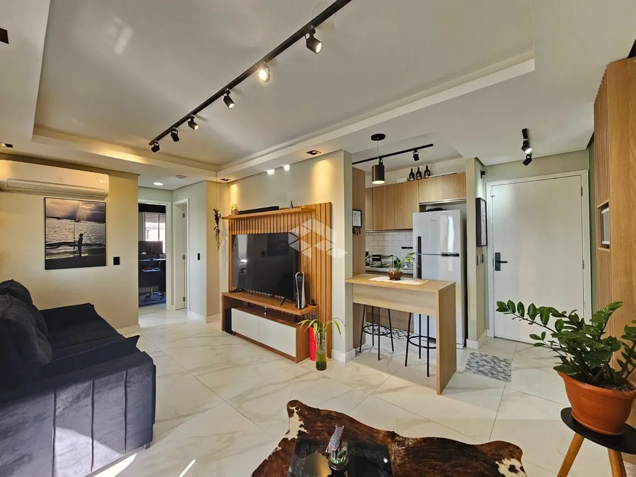 Apartamento diferenciado, todo senimobiliado 2 dormitórios, no Condomínio Cromo, Humaitá, 