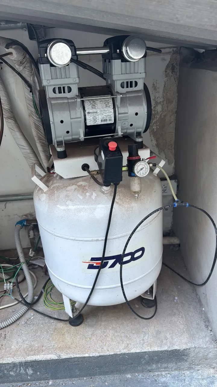 Compressor Odontológico 65L