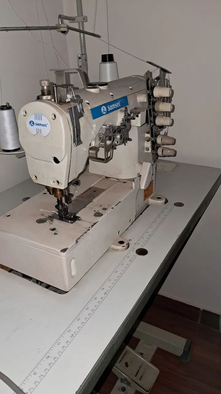 Maquina de costura Galoneira Sansei - Foto 2