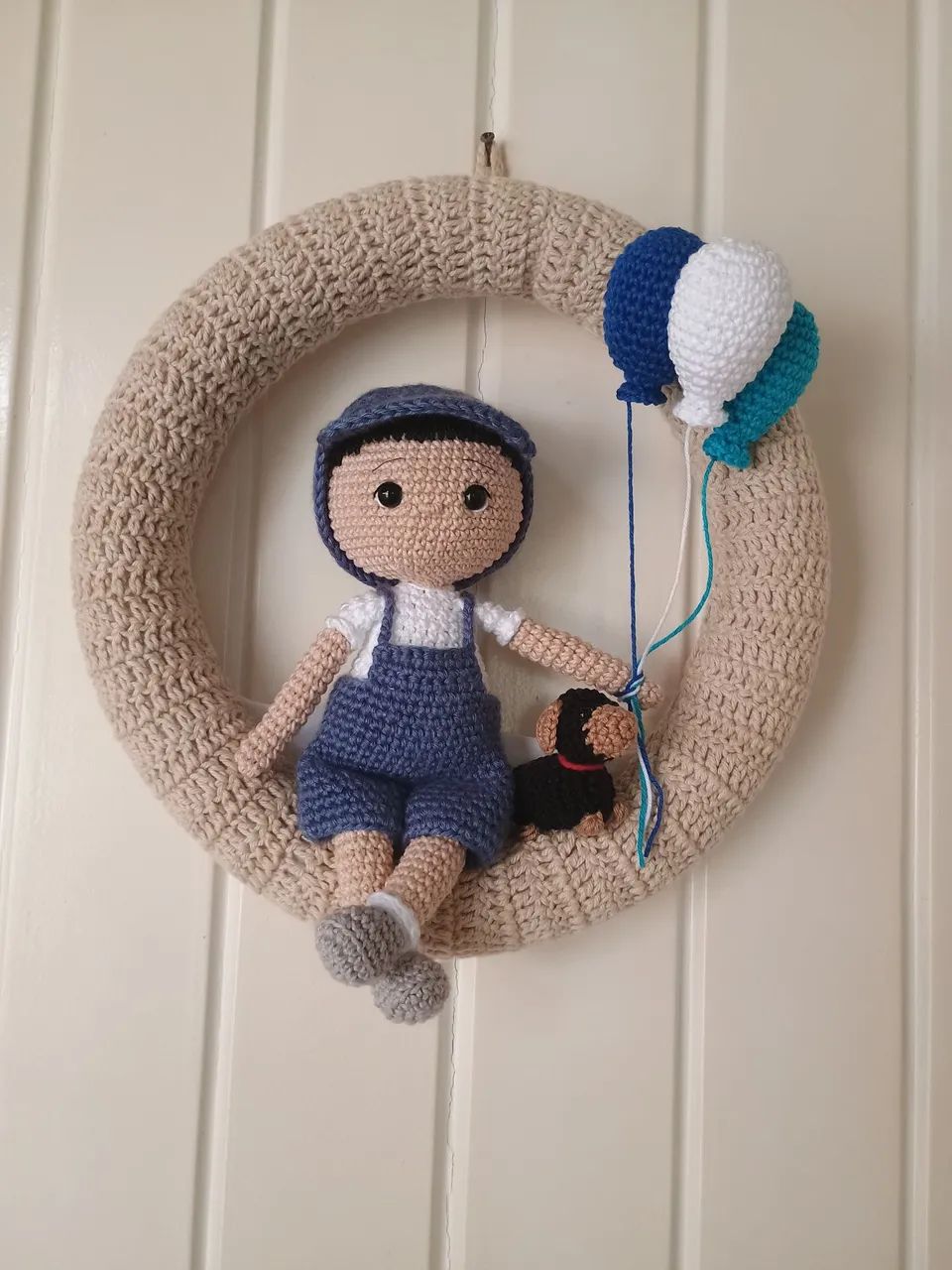 Enfeite de porta menino, croche - Foto 4