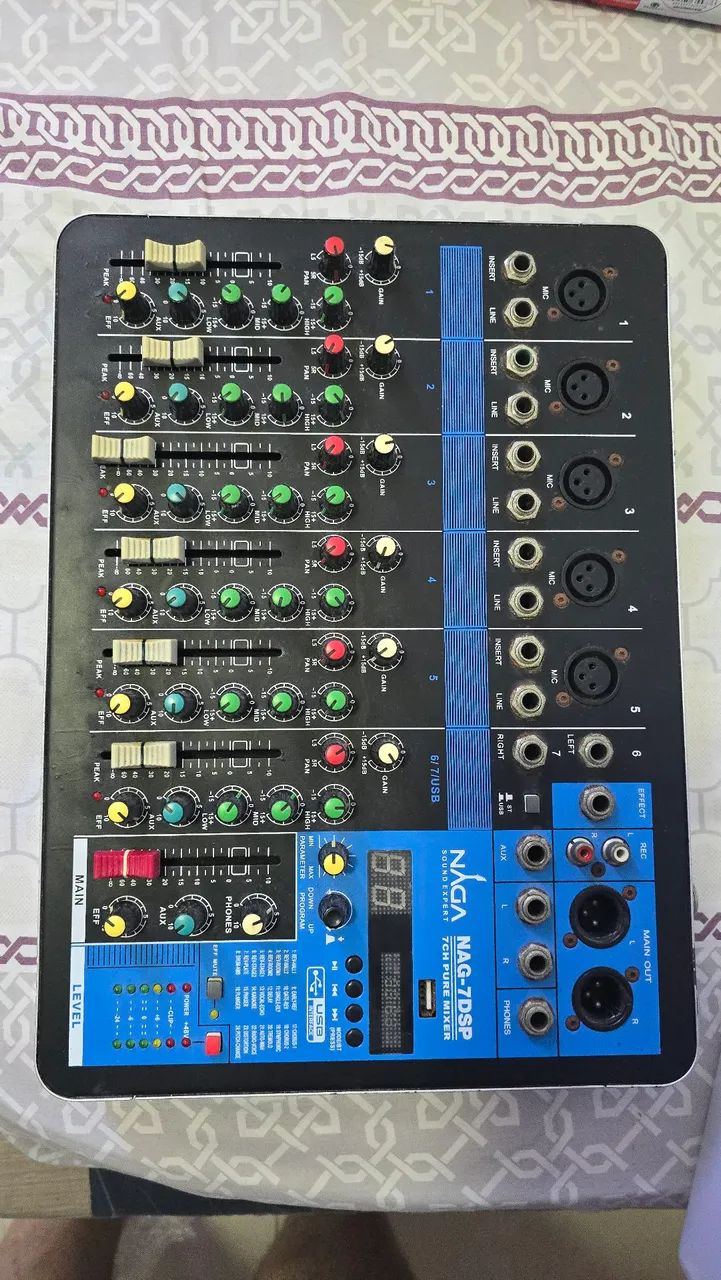 Mesa de som naga 7ch