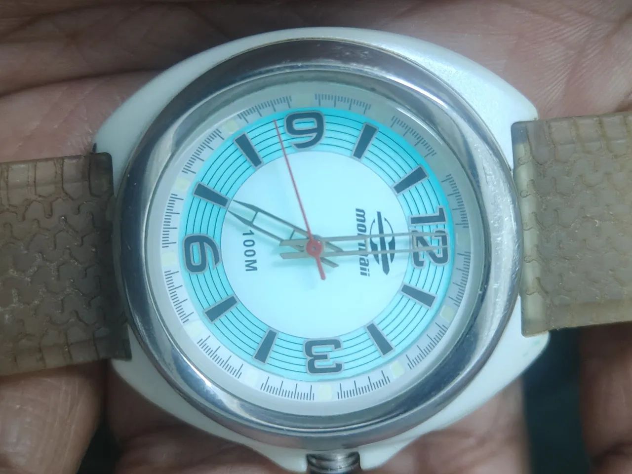 Relógio de Pulso Montari 100M fluorescente 