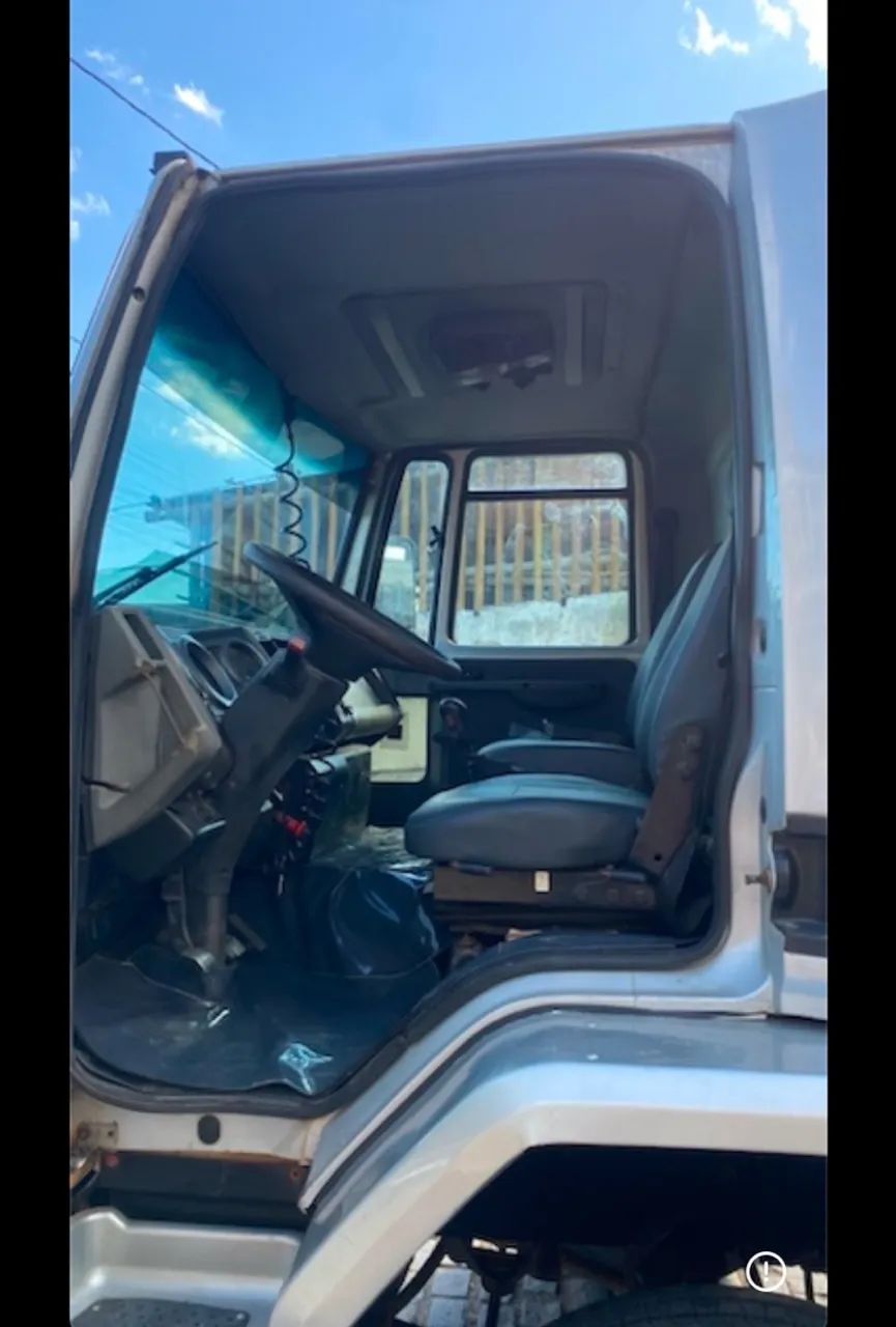 Ford cargo 1317e - Foto 5