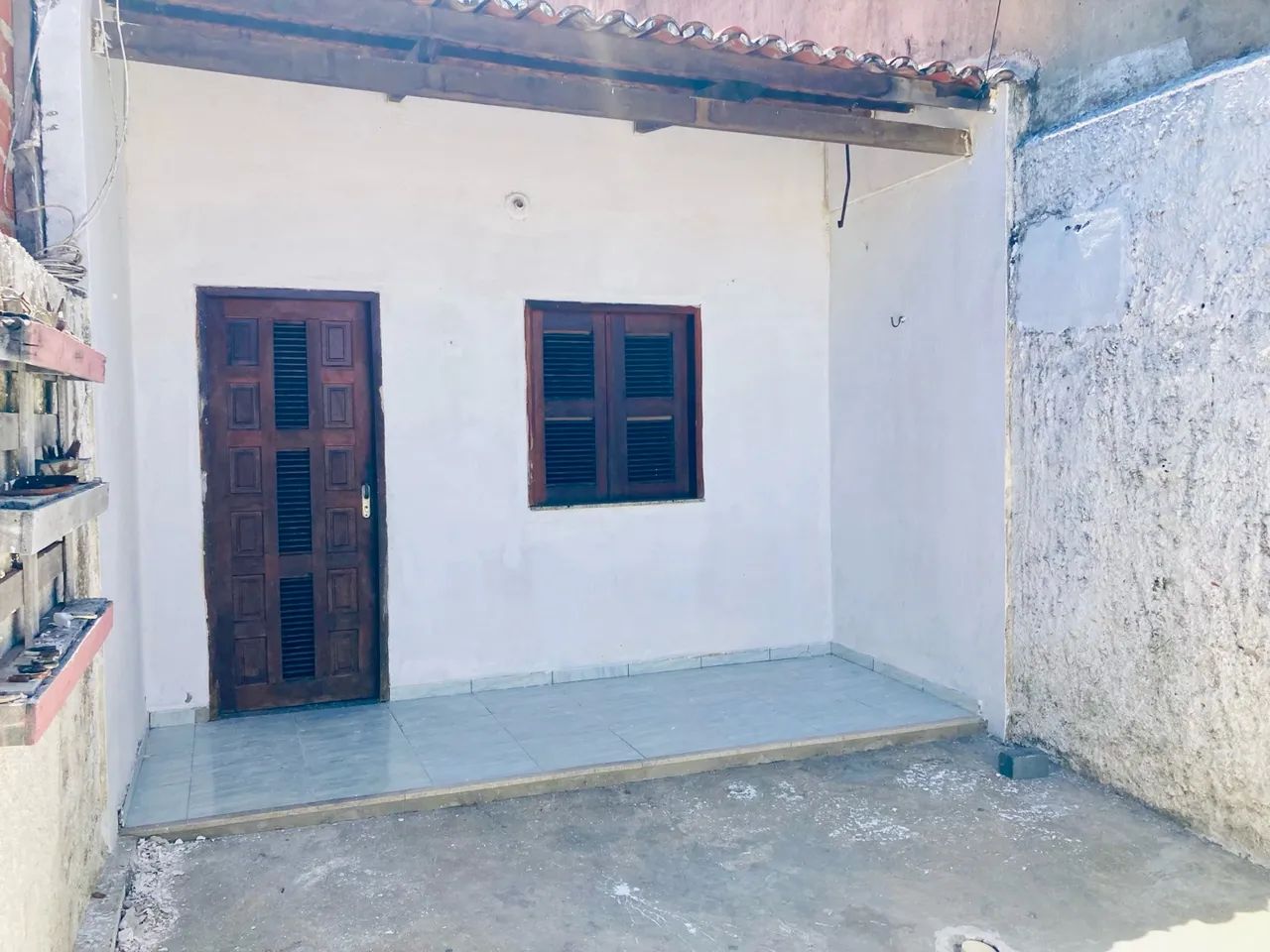 CASA 2 QUARTOS E 1 BANHEIRO NO TIMBÚ EUSÉBIO.