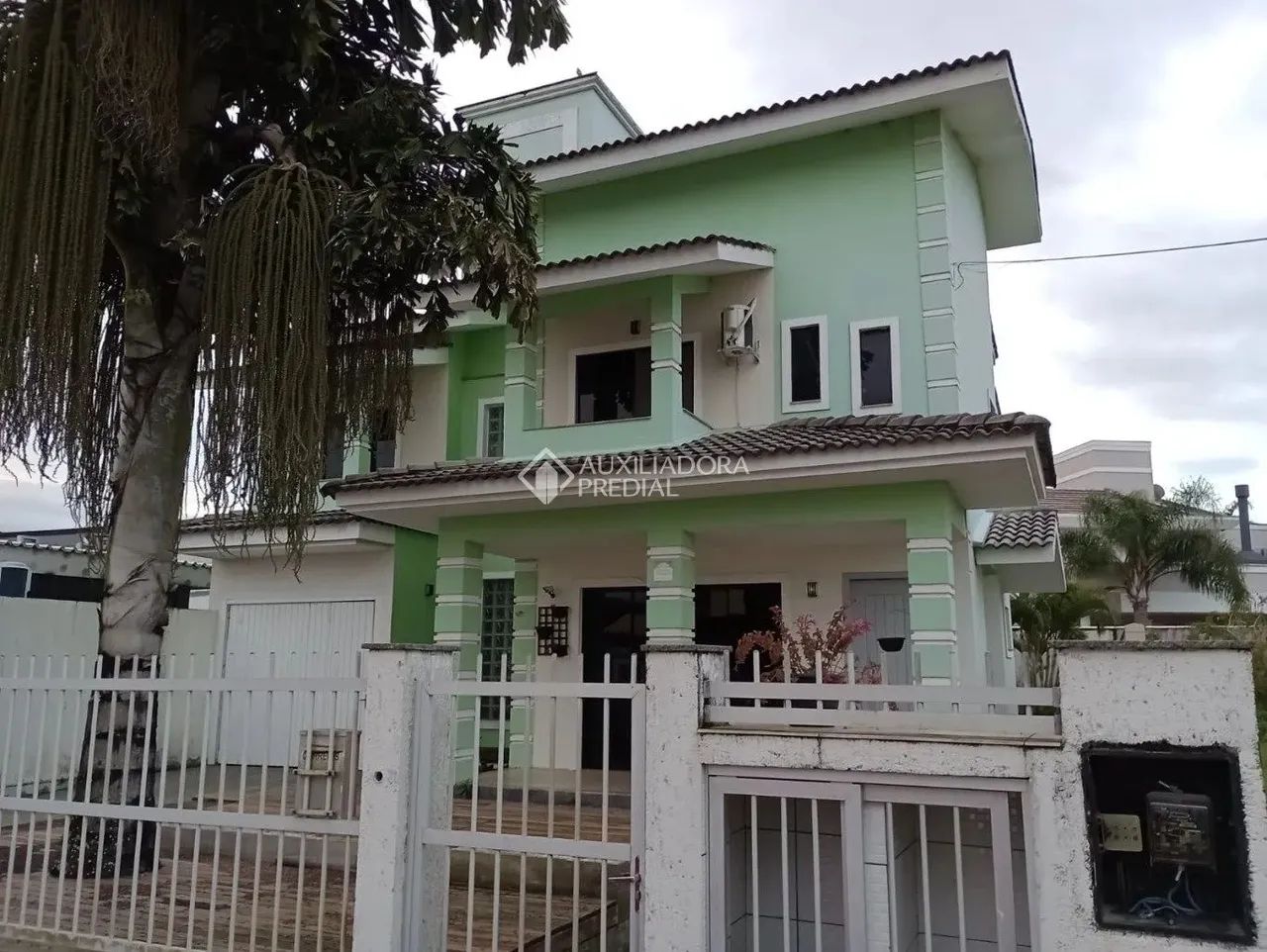 Casa de 186,98m² à venda no bairro Carianos - Florianópolis - Foto 2