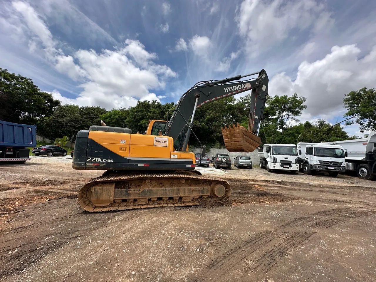 Escavadeira Hyundai 220 LC-9S 2020 - Foto 4