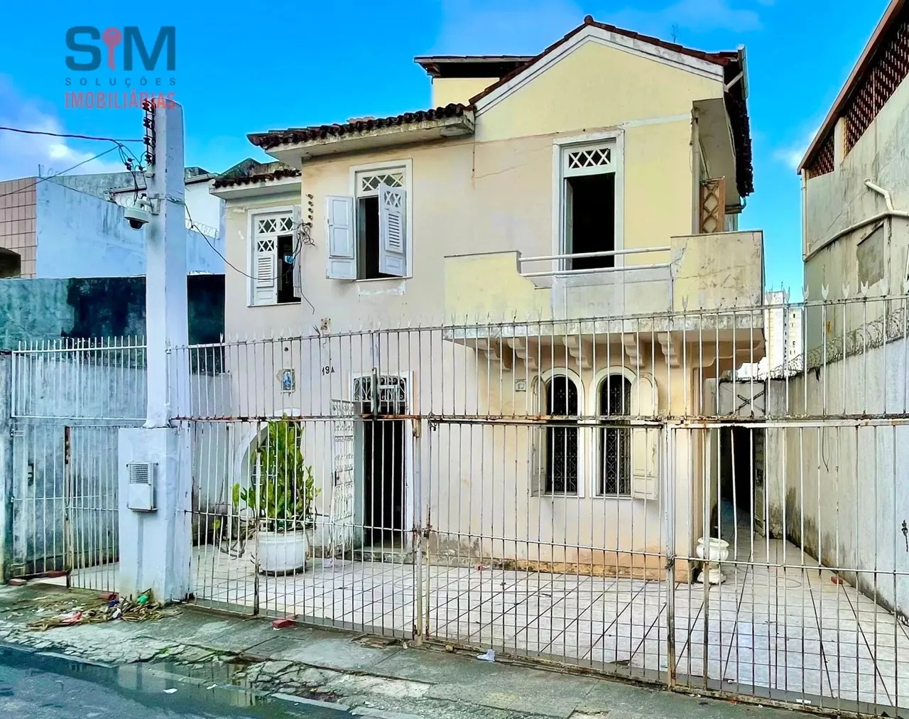 Casa triplex a venda no bairro da Saude em Salvador