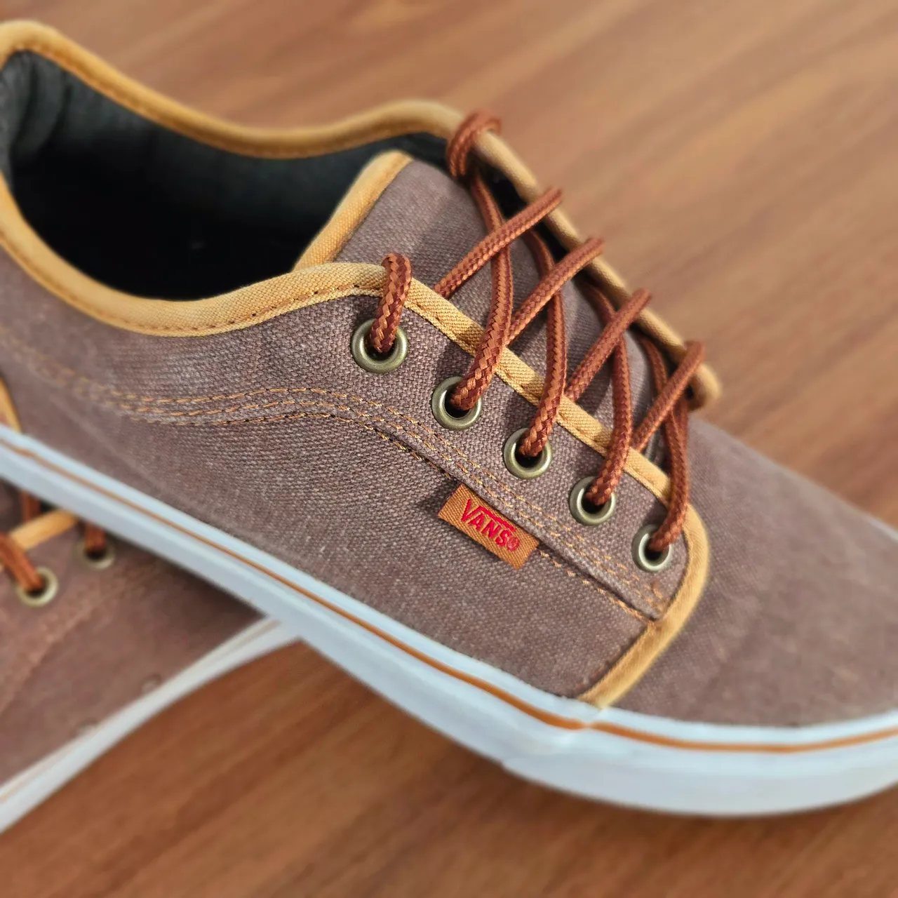 VENDO TÊNIS VANS (ORIGINAL) CHUKKA LOW TAM 40