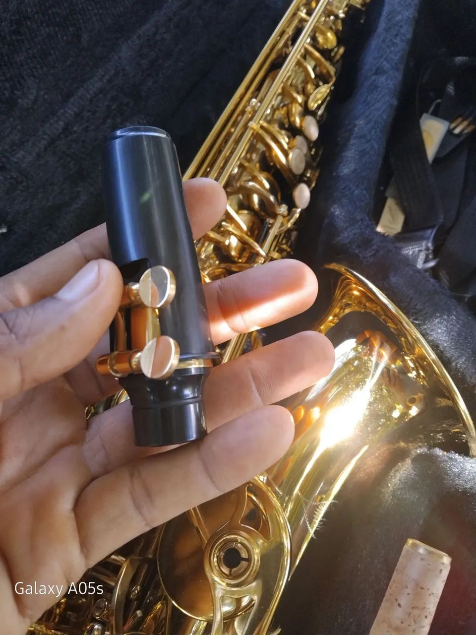 Vendo este lindo sax ALTO,!!!! - Foto 3