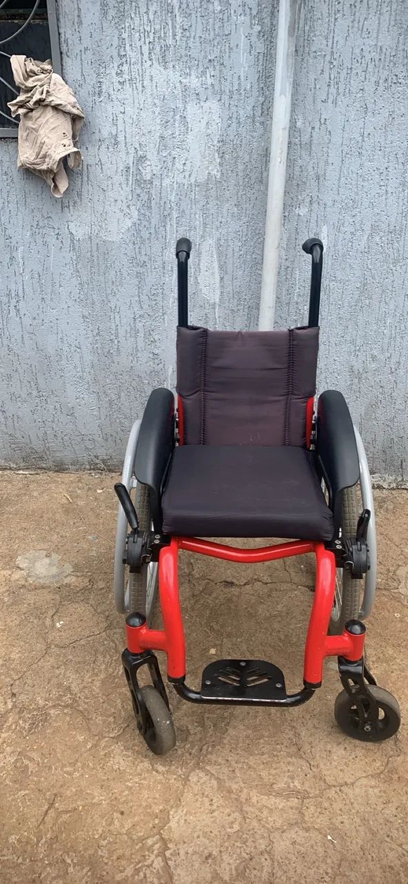Cadeira de rodas - Foto 3