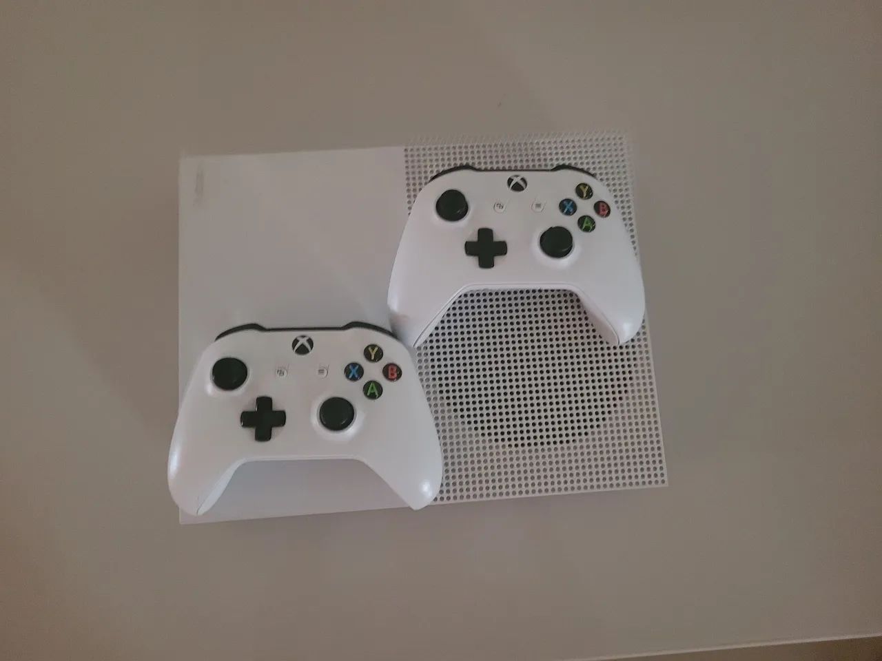 X box One S 1TB - Foto 2