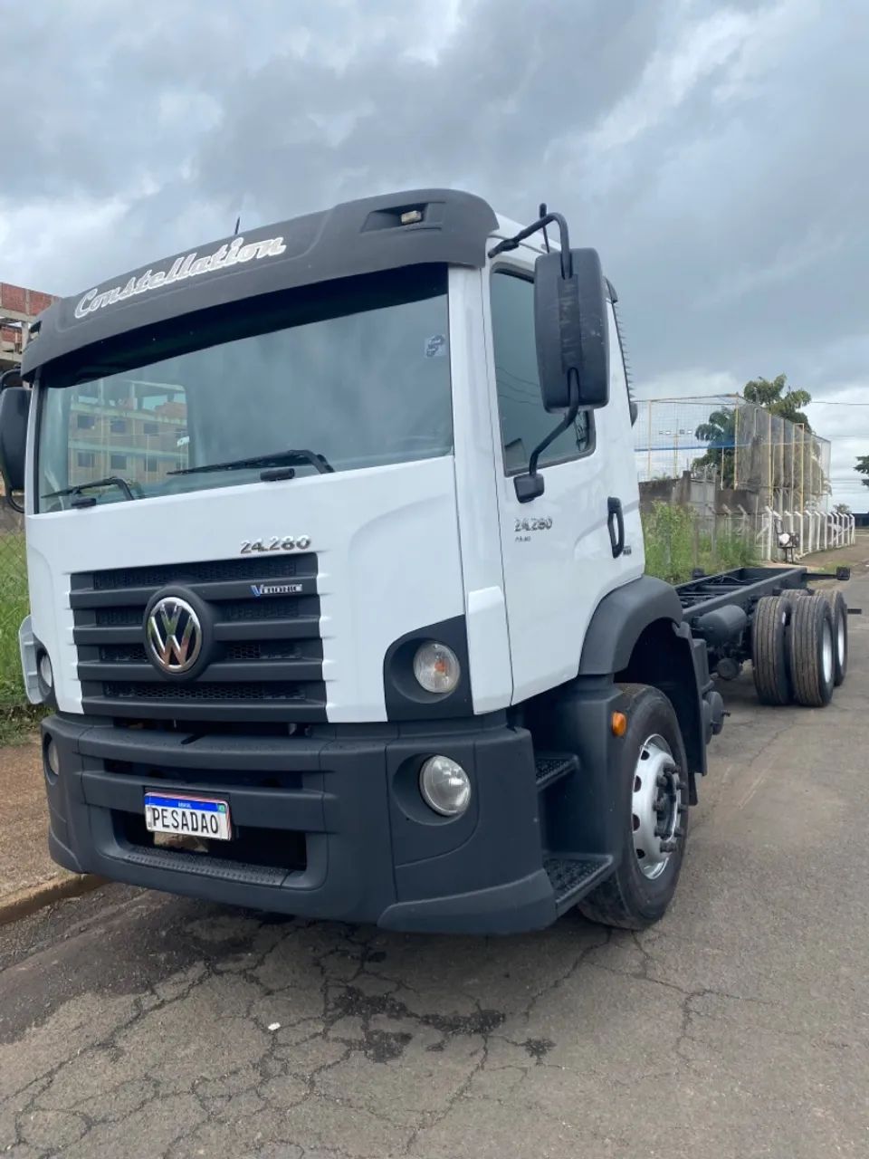 VW  24.280 Const 6x2 Aut - 2019