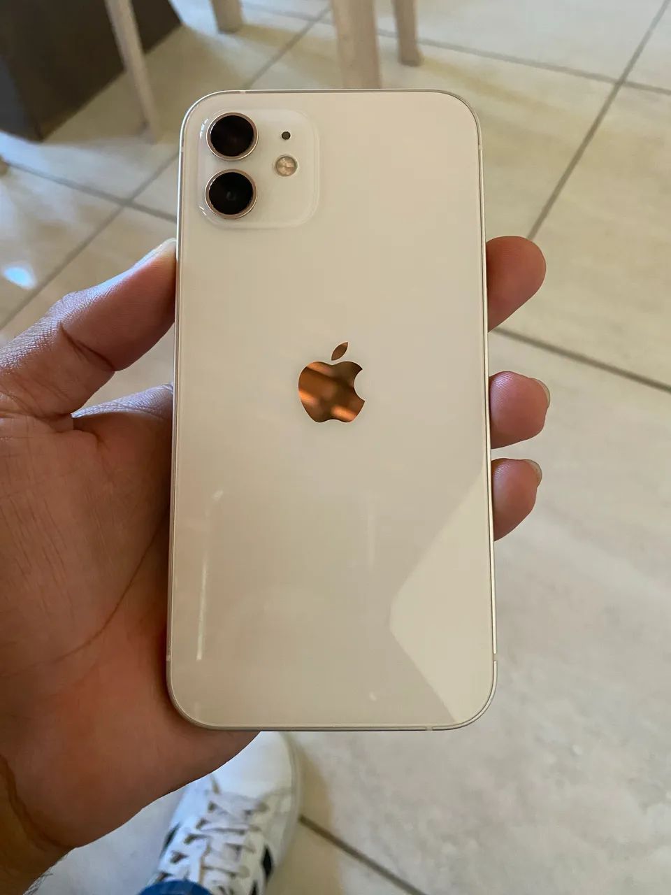 iPhone 12 Branco 64 Gigas Impecável LEIA - Celulares e Smartphones