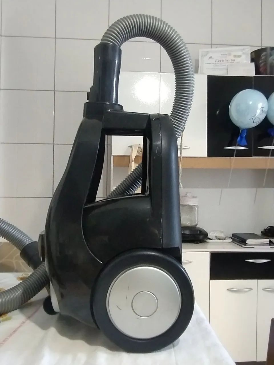 Aspirador de Pó Electrolux Easy Box 1600W - Foto 2