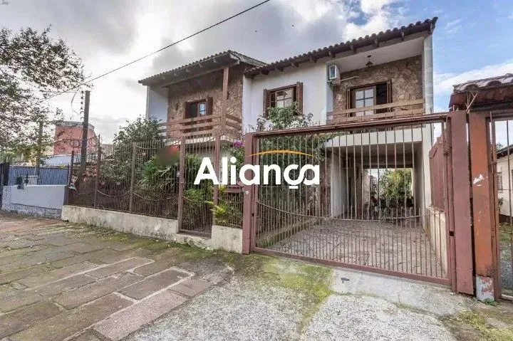 Casa residencial, semi mobiliada para alugar no bairro Partenon em Porto Alegre, com aprox