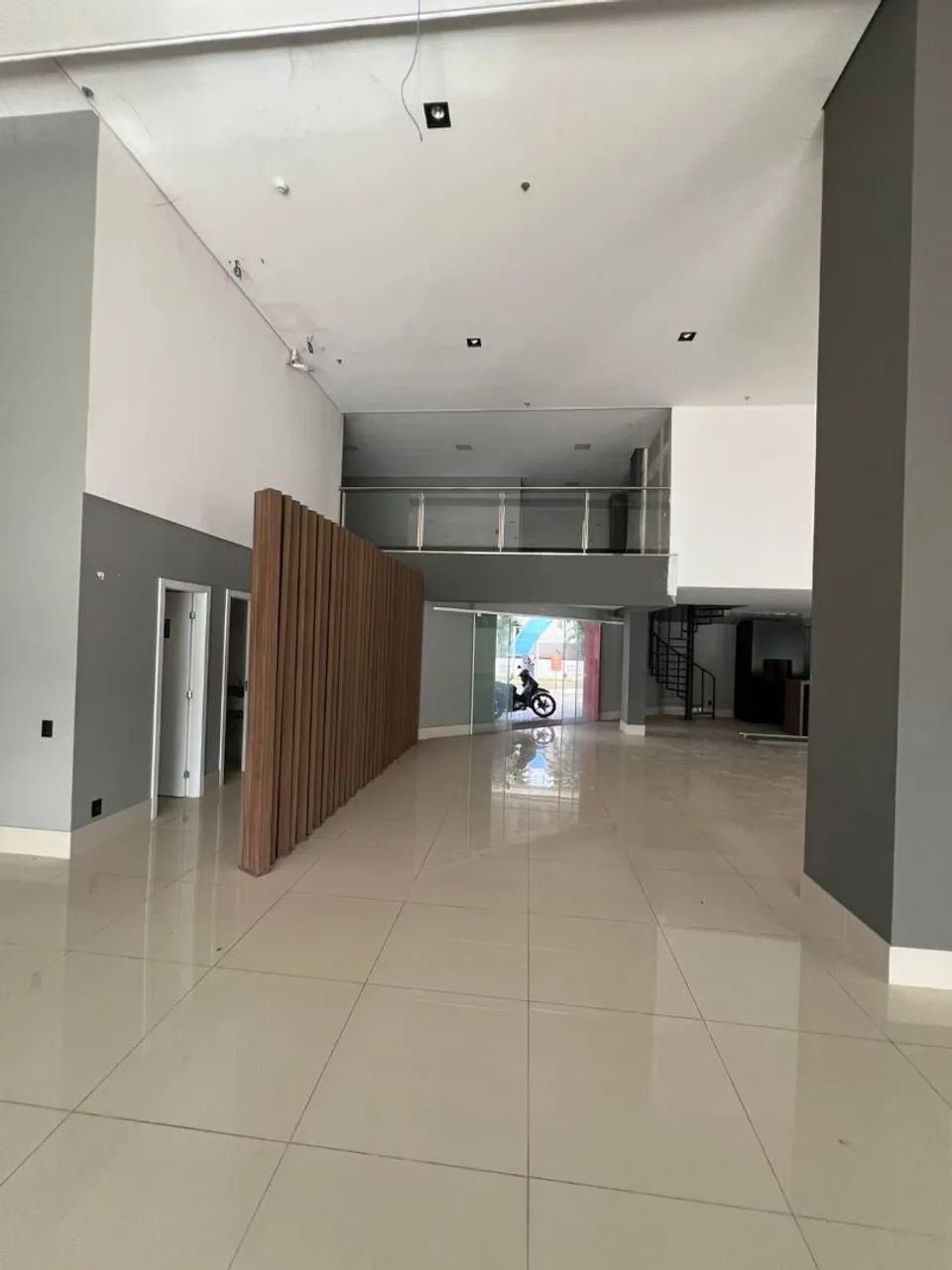 Aluga-se sala comercial com 300m2 no Advanced Hotel Business & Flat em Cuiabá MT  - Foto 5