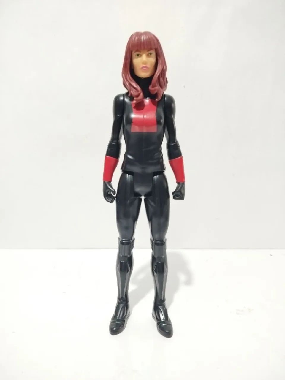 Boneca Viúva Negra Titan Hero Hasbro 30cm 
