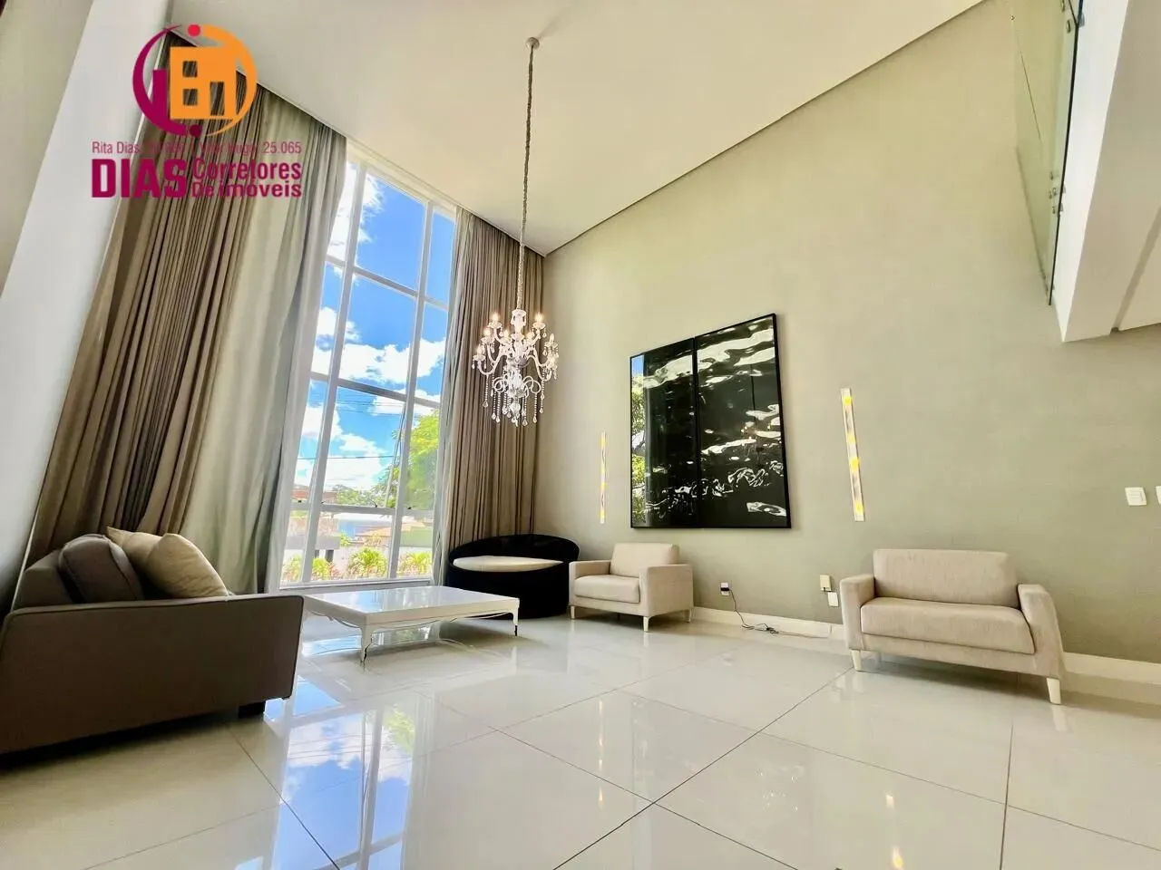 Alugo em exclusividade e Oportunidade Casa semi-mobiliada com 4 suítes clube com piscina p