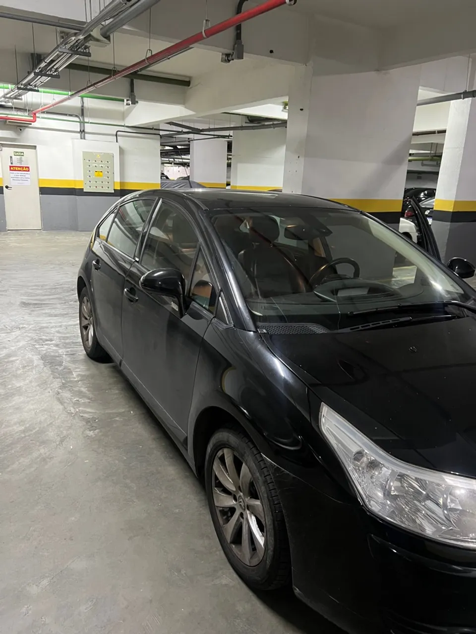 Citroën C4 2.0 Automático - Completo com Bancos de couro