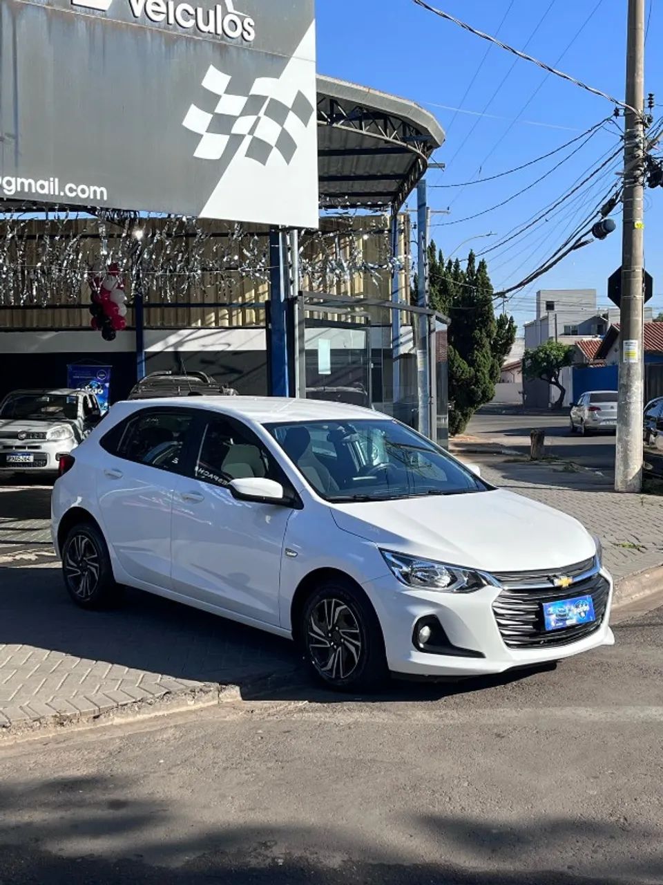 Chevrolet Onix Hatch LT 1.0 12V Flex Mec. 4P 2024 - Foto 2