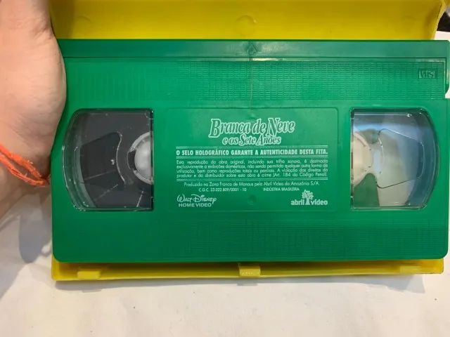 fita vhs branca de neve e os sete anões fita verde - Foto 2