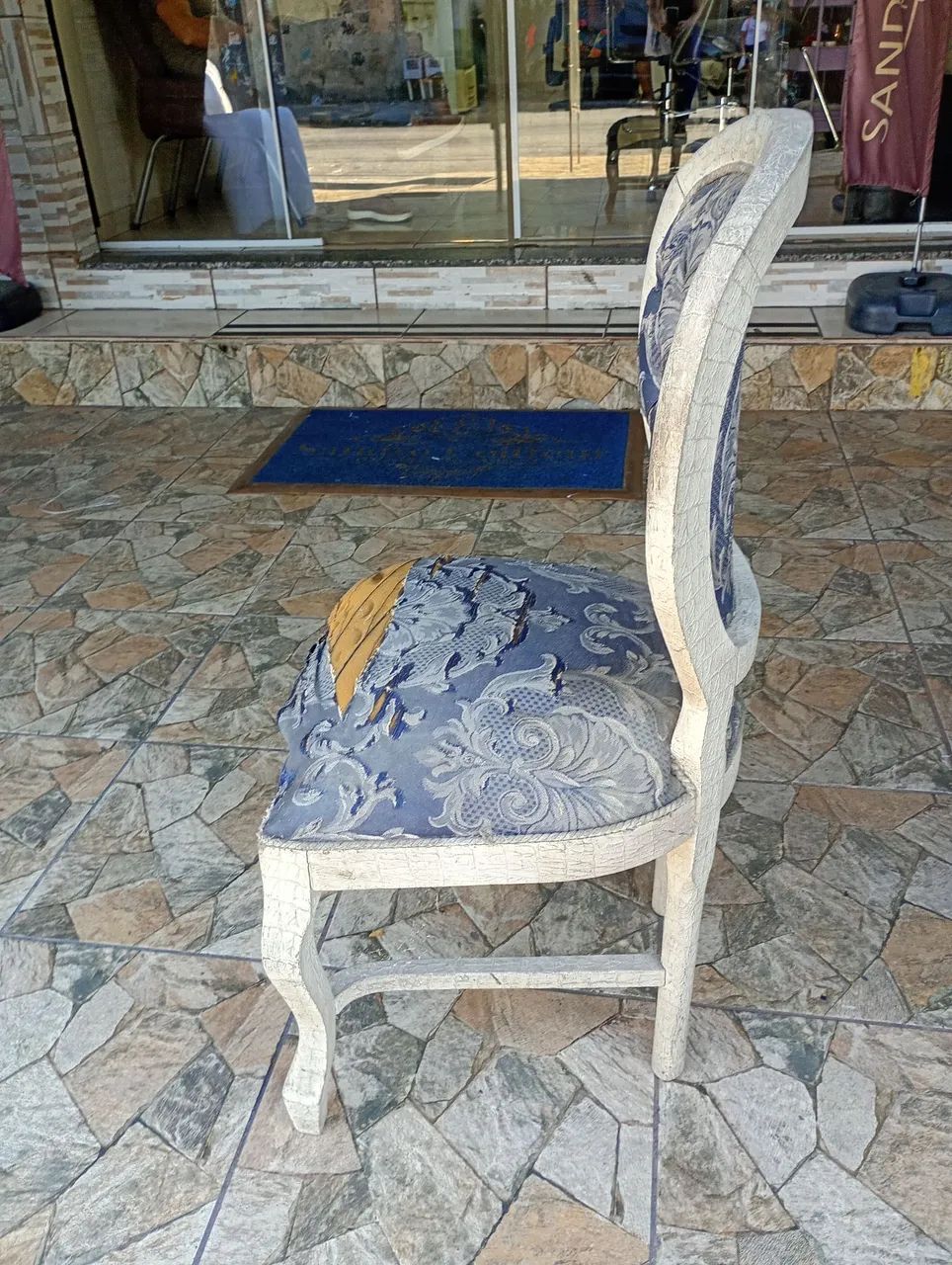  Cadeira Medalhão em capitonê - Foto 5