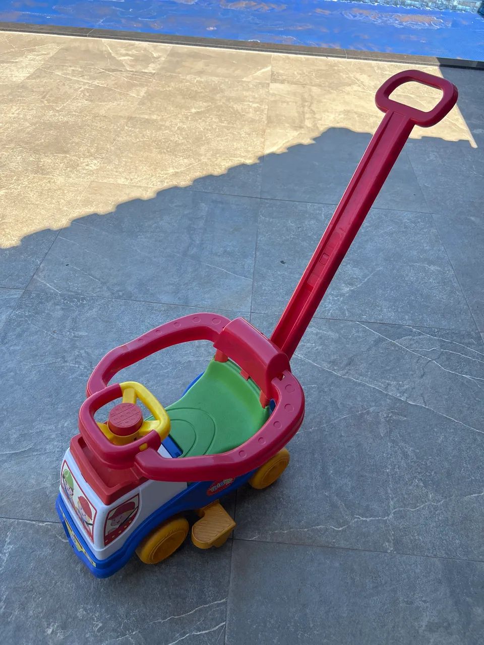 Carrinho de empurrar totoka