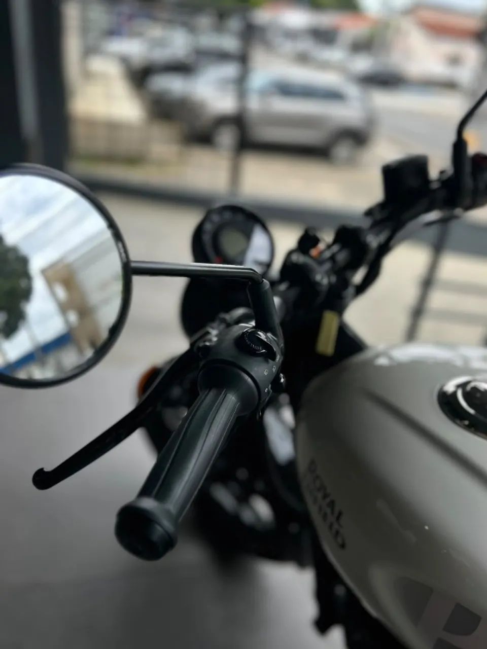 ROYAL ENFIELD HUNTER 350 DAPPER WHITE - Foto 5