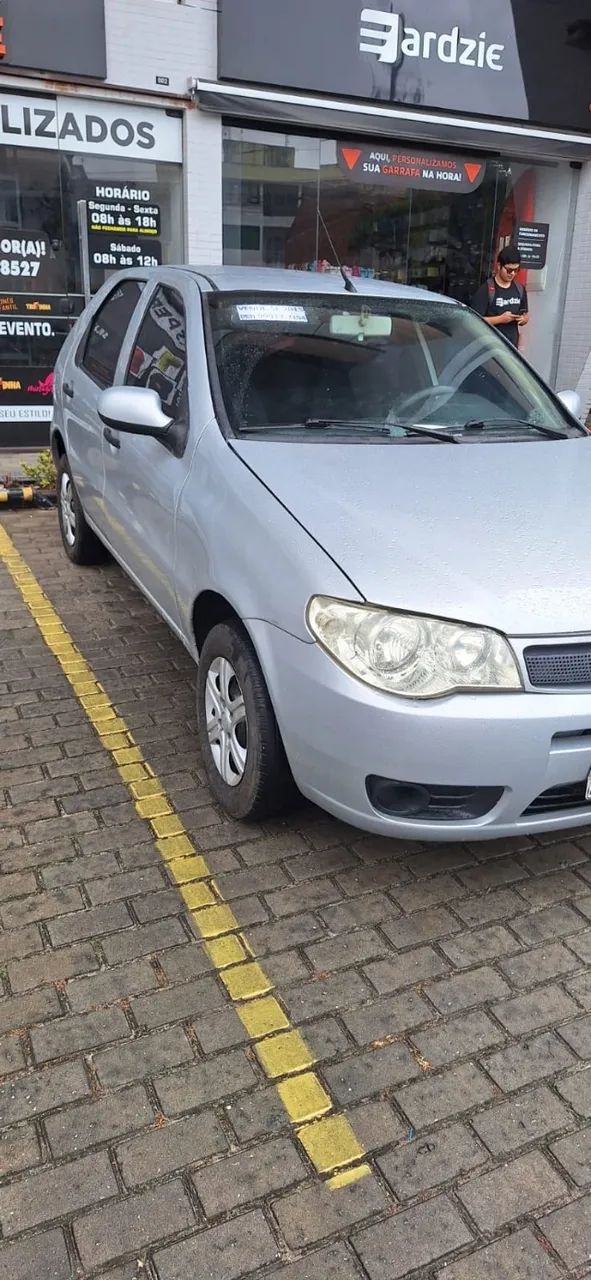 Fiat Palio Celebration 1.0 Fire Flex 8V 2P 2015 - Foto 4