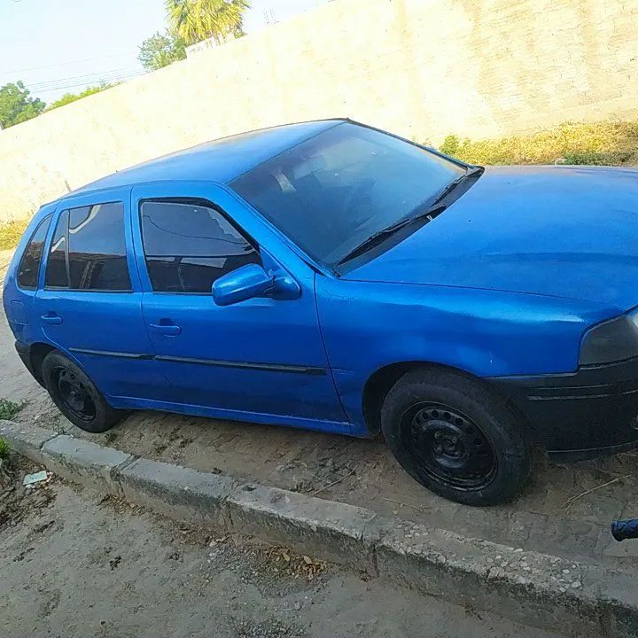 Volkswagen Gol Gol 1.0 Plus 16v 4p 2000