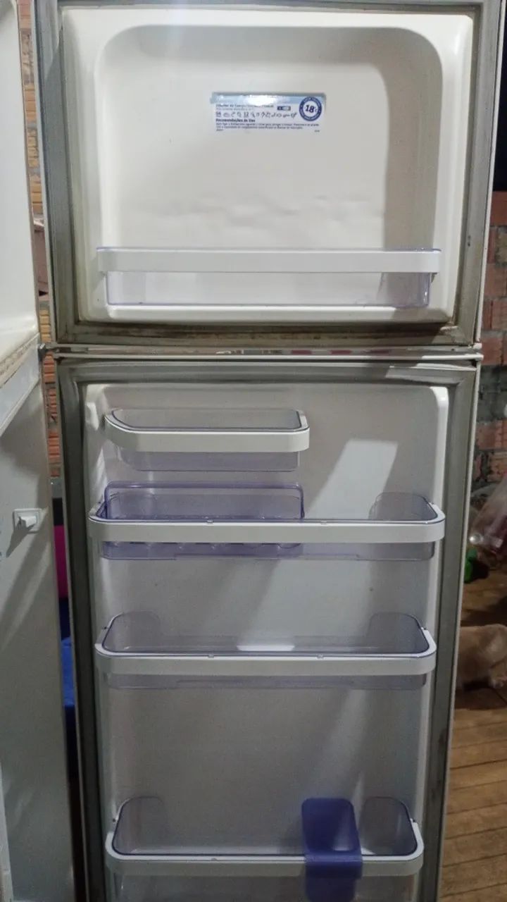 Geladeira Electrolux Frost Free $600 - Foto 3