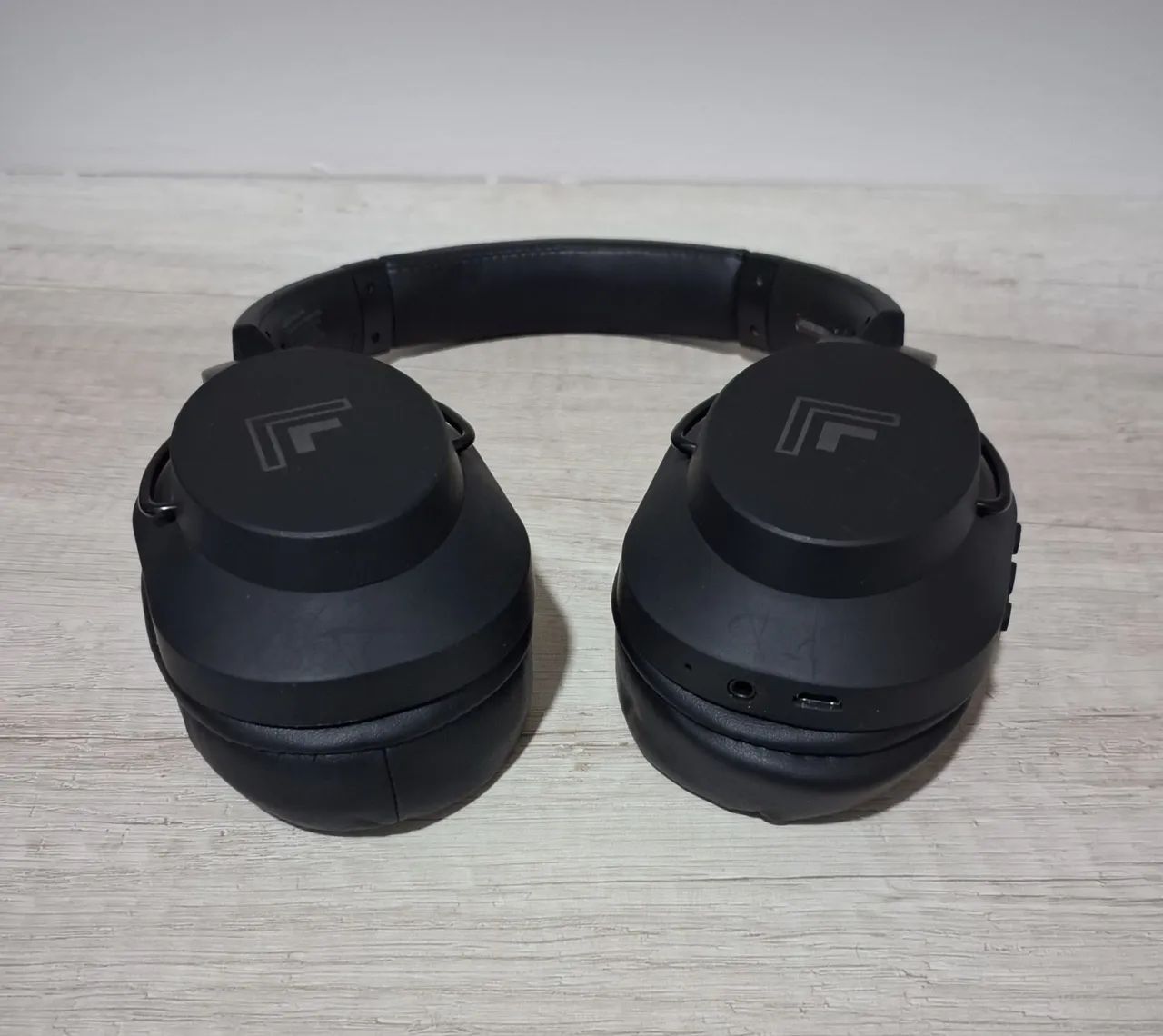 Fone de ouvido Focus One