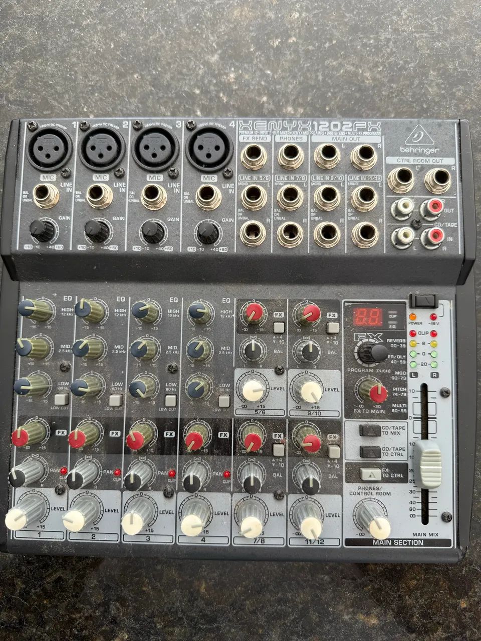 Mesa de som Behringer - Foto 3