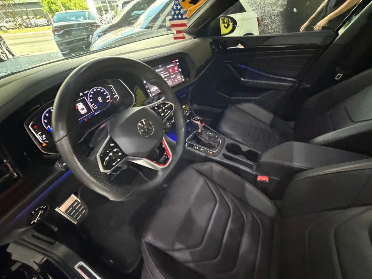 Volkswagen Jetta GLI 350 TSI 2.0 16V 4p Aut., foto 14 de 20