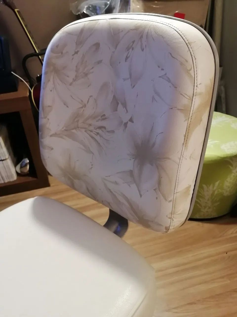 Cadeira de escritório em ótimo estado  - Foto 6