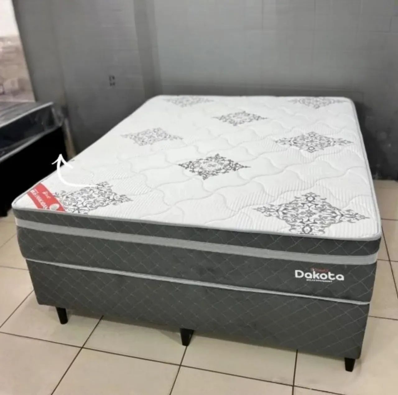 Cama casal leroys
