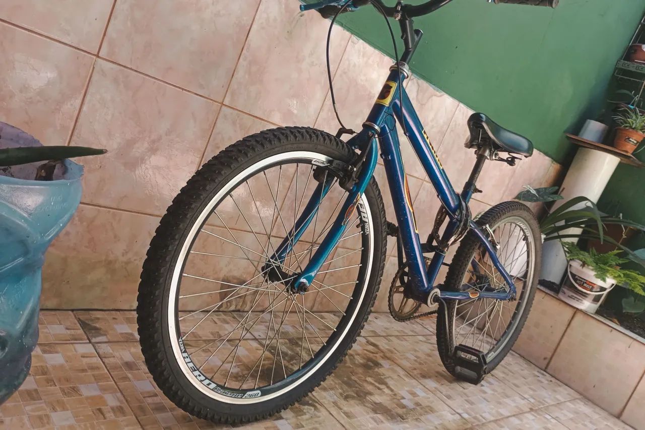 Bicicleta aro 24  - Foto 2