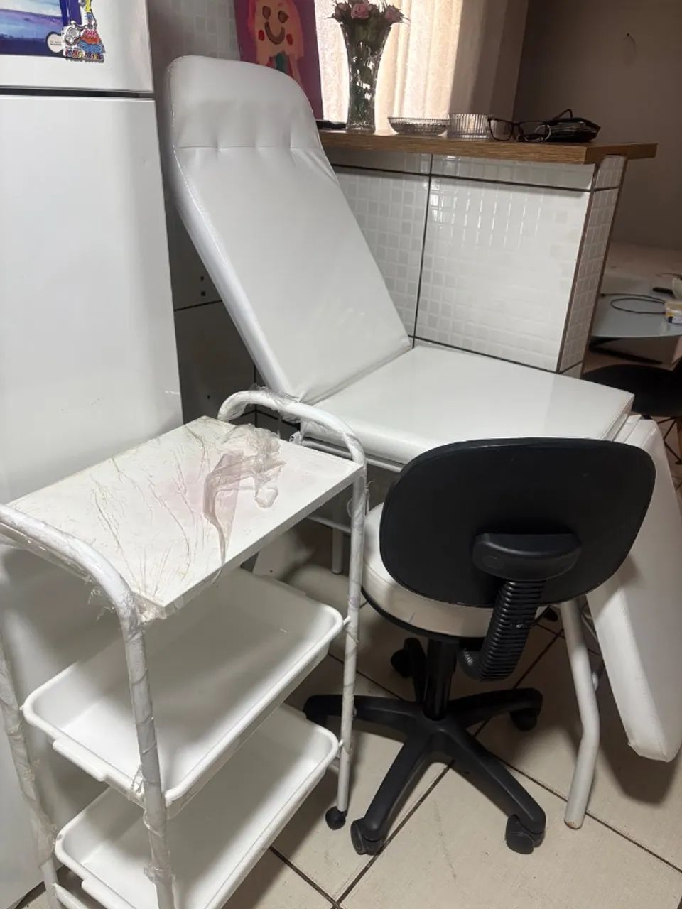 Maca 3 posições para Studio, com Mocho e Carrinho Auxiliar 