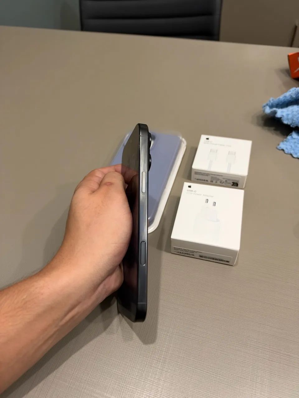 IPHONE 16 PRO MAX 1TERA NOVO - Foto 2