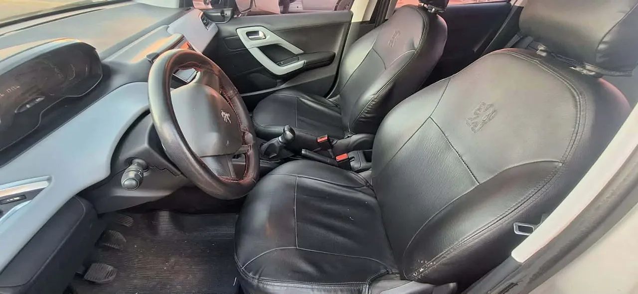 Peugeot 208 Active/active Pack 1.5 Flex 8V 5P 2014 - Foto 3