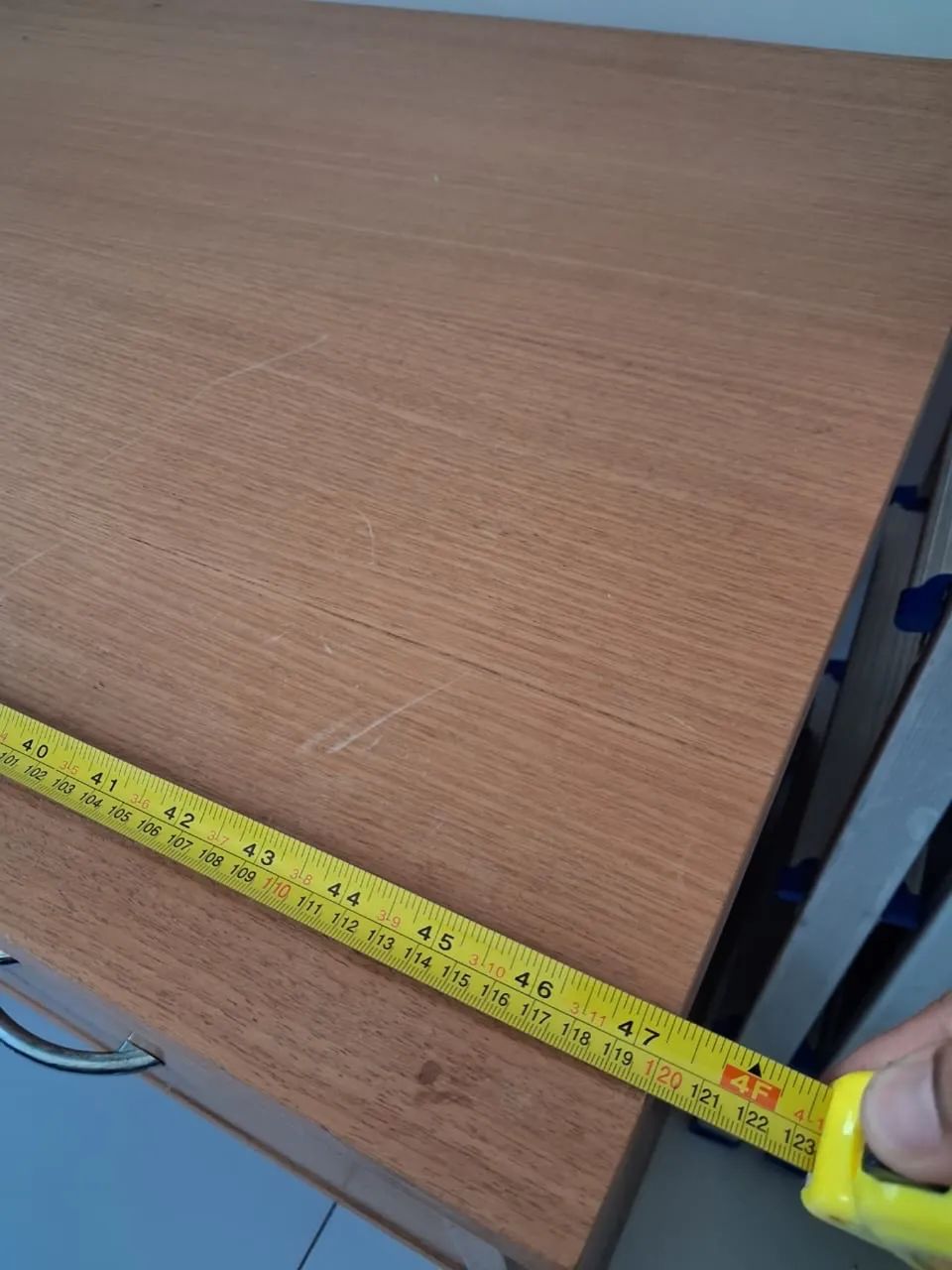 Mesa de estudo em madeira