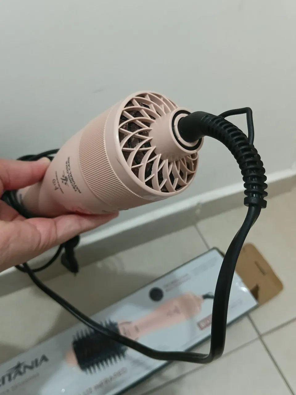 Escova secadora de cabelo britania  - Foto 2
