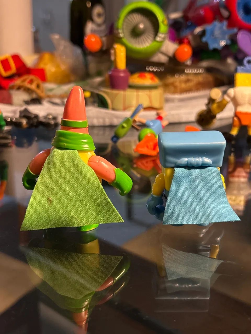 Bob Esponja e o Patrick Estrela vestidos como super-heróis Imaginext - Foto 2