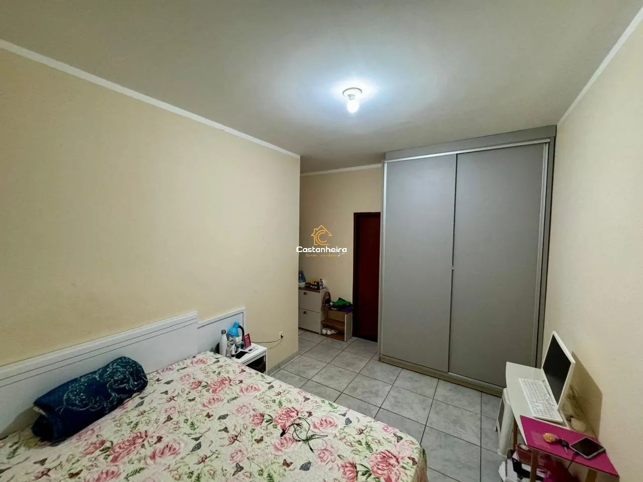 Casa com Edícula - 03 Quartos sendo 01 Suíte Plena - Plano Diretor Sul - Foto 12