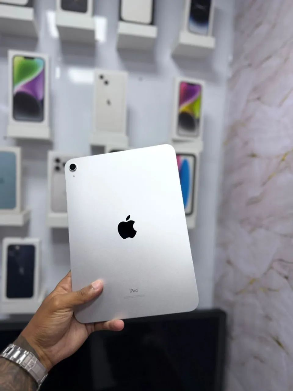 IPAD 10 256GB<br>R$ 2.399,00