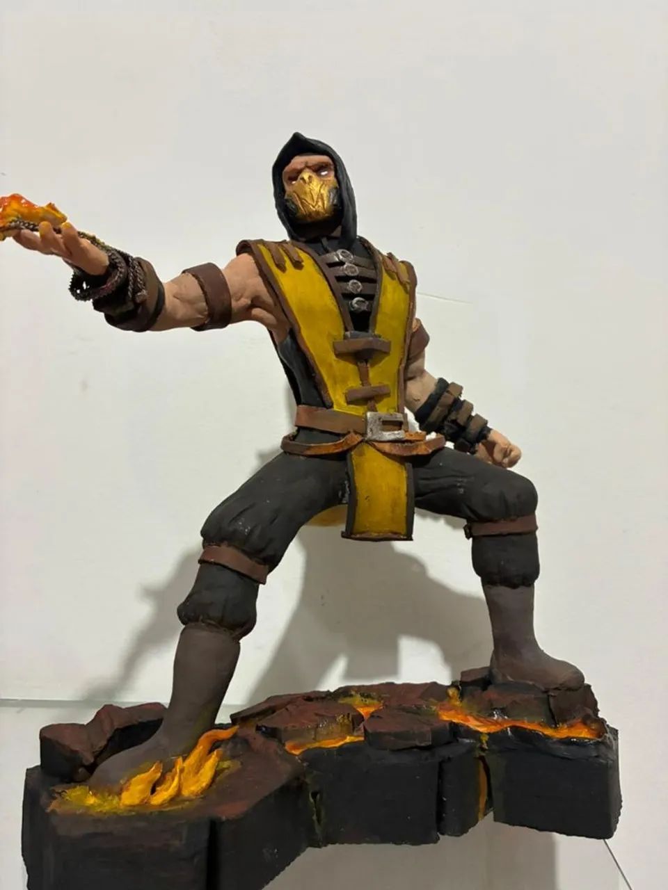 Escultura scorpion_ mortal kombat 20 cm - Foto 3