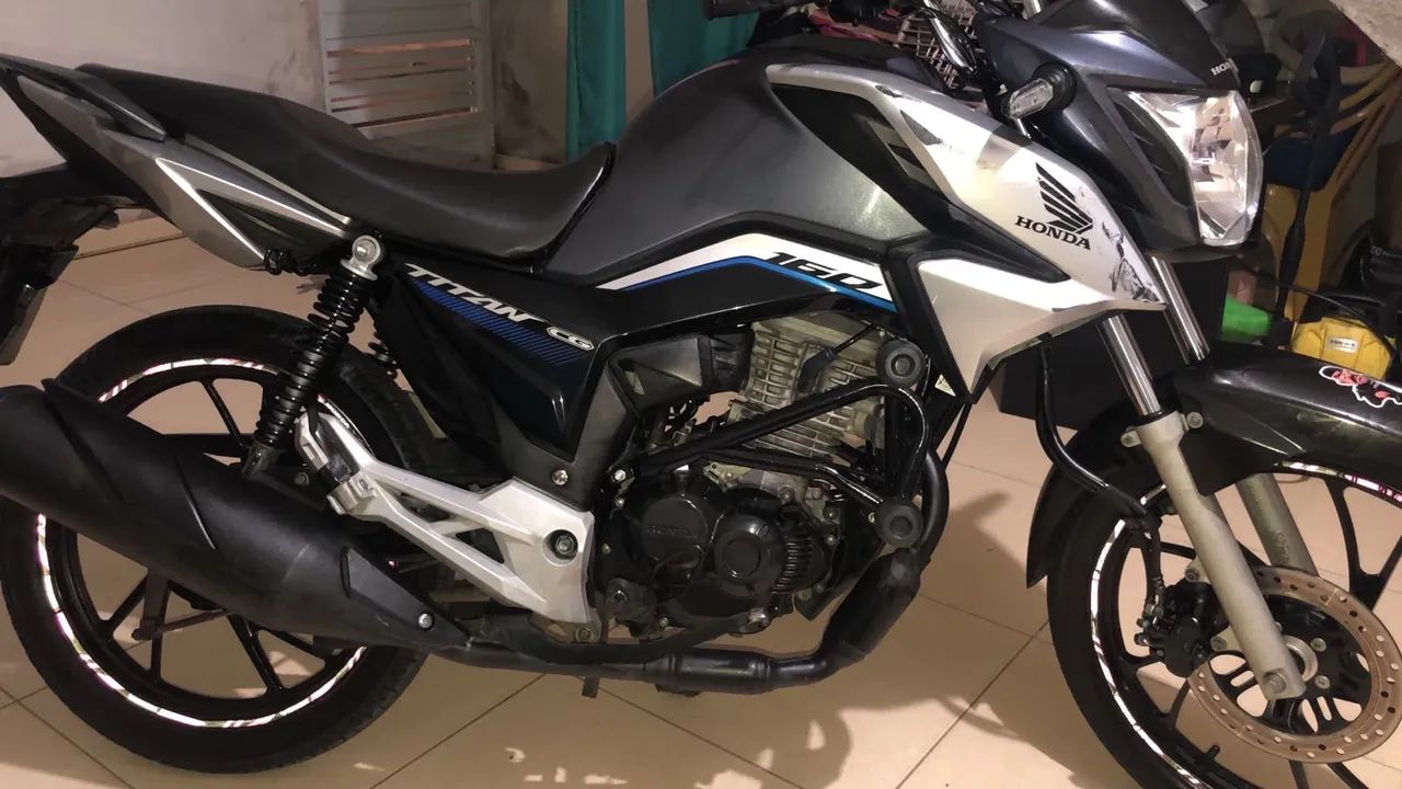 Vendo Titan 2022 - Foto 3